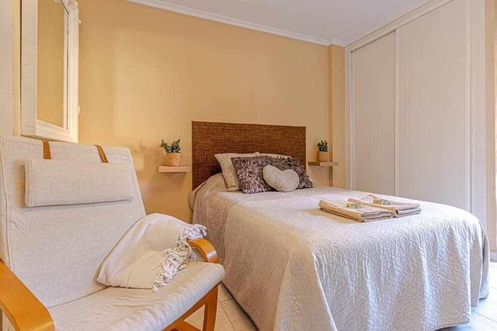 797 Holiday Rentals - Equipado Estudio Cerca Del Parque La Paloma 베날마데나코스타 외부 사진