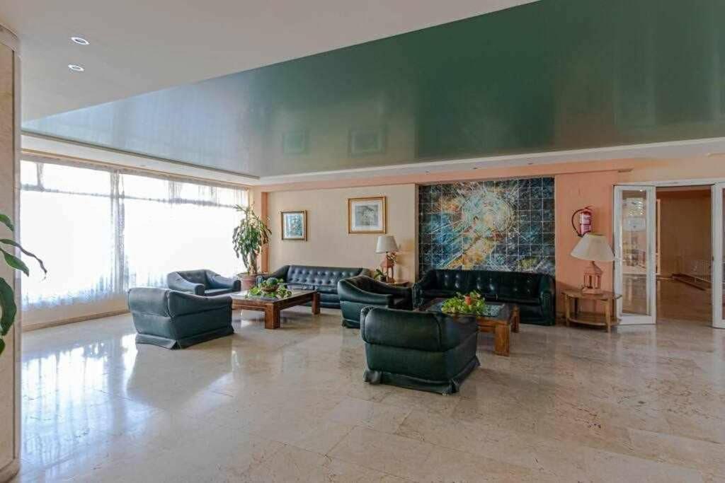 797 Holiday Rentals - Equipado Estudio Cerca Del Parque La Paloma 베날마데나코스타 외부 사진