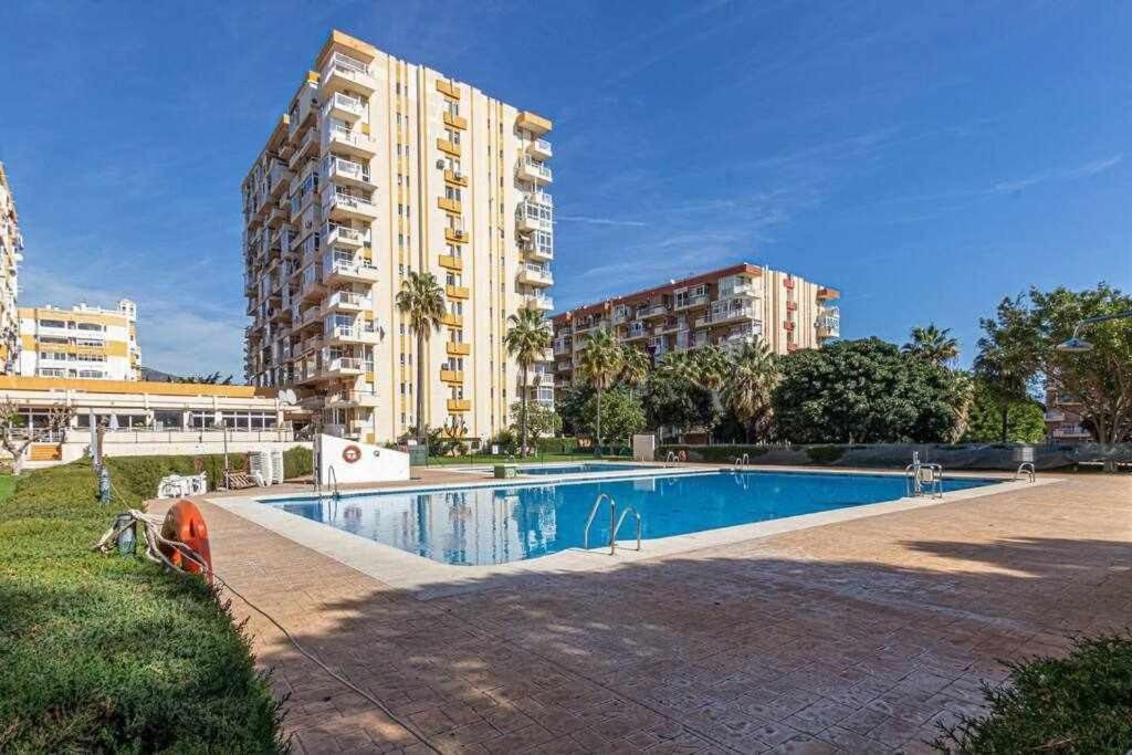 797 Holiday Rentals - Equipado Estudio Cerca Del Parque La Paloma 베날마데나코스타 외부 사진